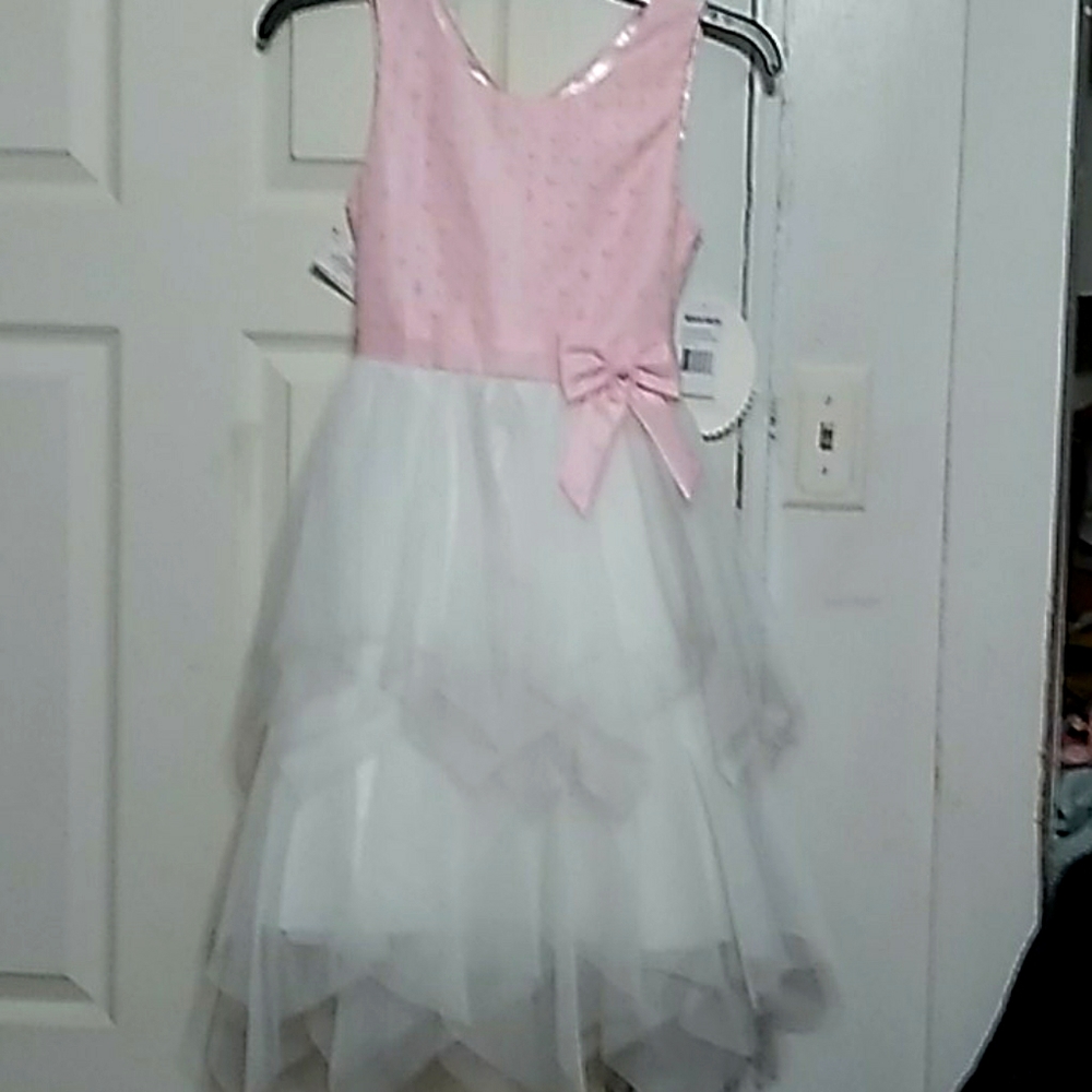 Girls dress